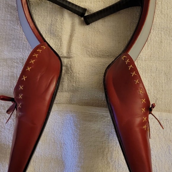BCBG Paris Red 4.25" Mule Heels with Bow Accent - Size 10 - Picture 2 of 7